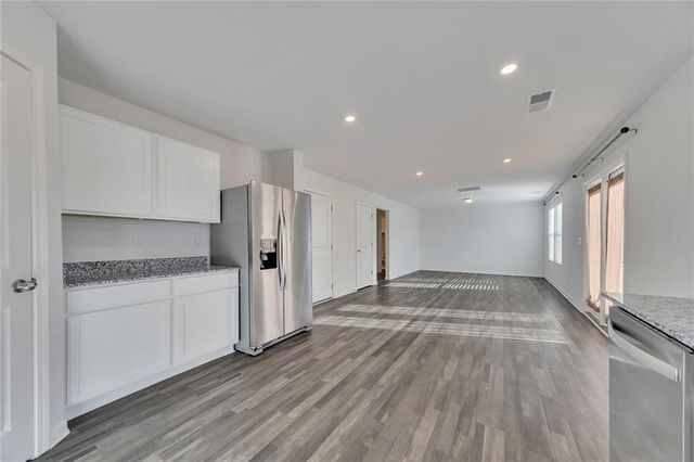 65 Oxford Lane, Kingston, GA 30145