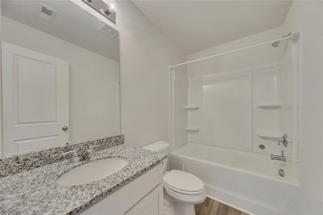 65 Oxford Lane, Kingston, GA 30145