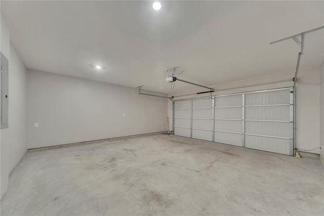 65 Oxford Lane, Kingston, GA 30145