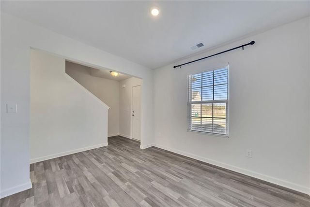 65 Oxford Lane, Kingston, GA 30145