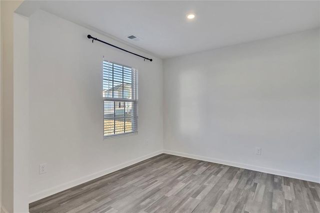 65 Oxford Lane, Kingston, GA 30145