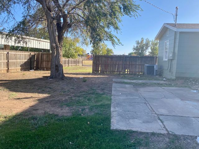 2100 N ROOSEVELT Street, Amarillo, TX 79107