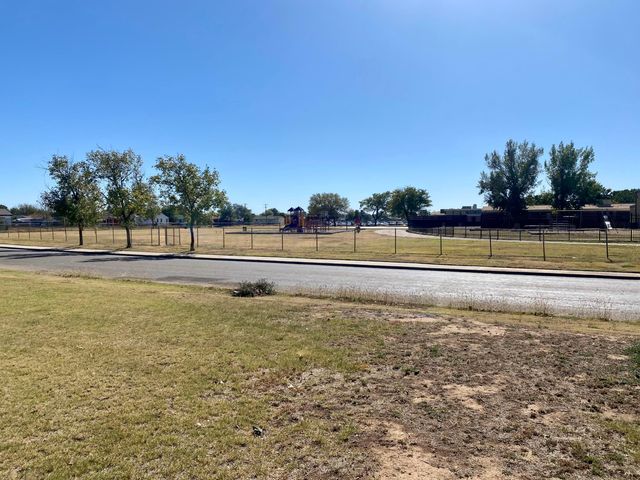 2100 N ROOSEVELT Street, Amarillo, TX 79107