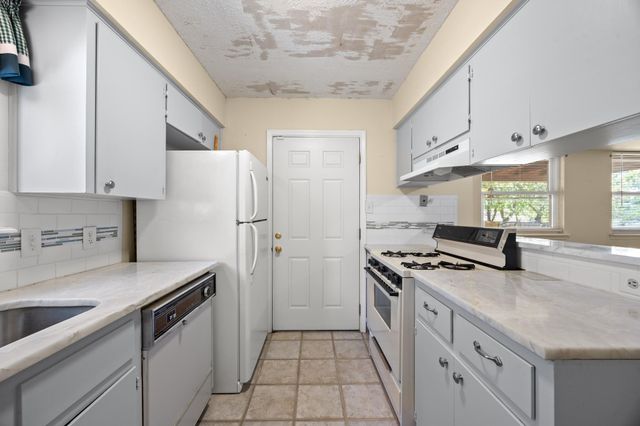 9713 Dallum DR, Austin, TX 78753