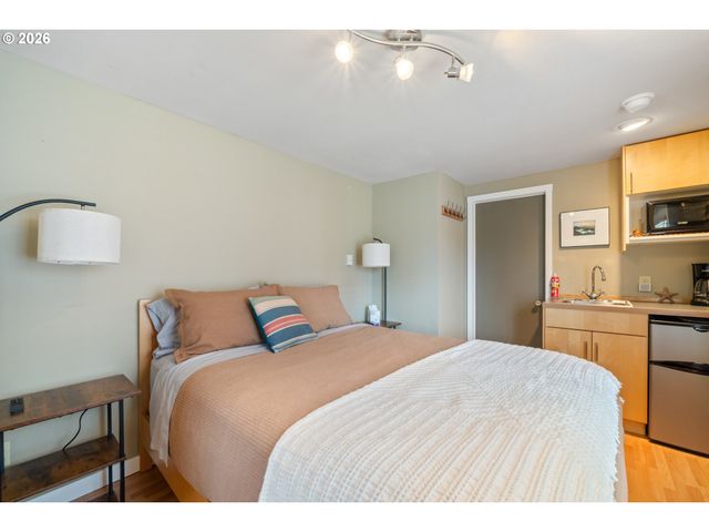 34650 2nd St, Pacific City, OR 97135