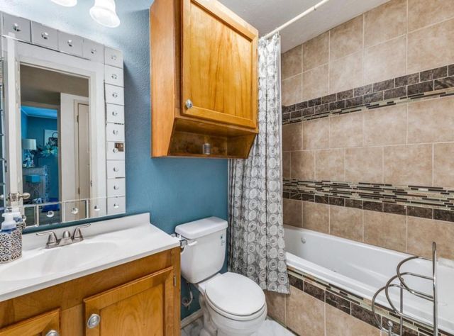 8633 Baumgarten Drive, Dallas, TX 75228