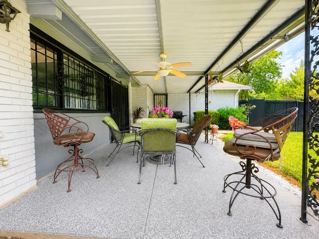 8633 Baumgarten Drive, Dallas, TX 75228