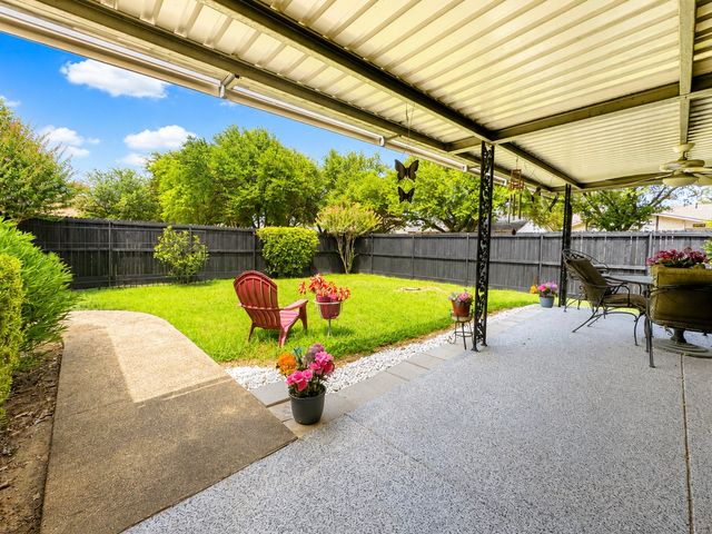 8633 Baumgarten Drive, Dallas, TX 75228