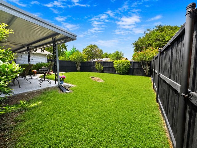 8633 Baumgarten Drive, Dallas, TX 75228