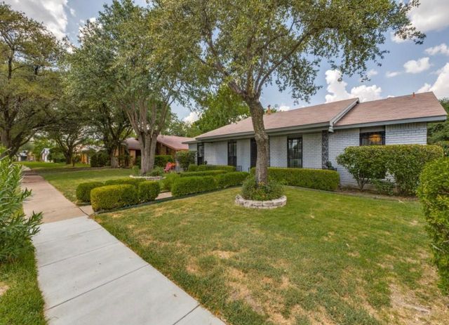 8633 Baumgarten Drive, Dallas, TX 75228