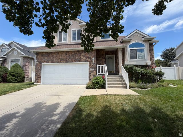 7759 S SANDY HEIGHTS DR, Sandy, UT 84047