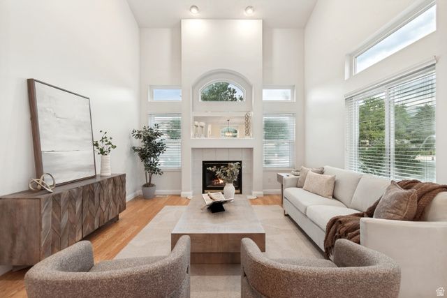 7759 S SANDY HEIGHTS DR, Sandy, UT 84047