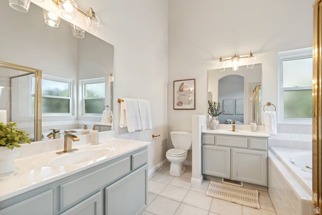 7759 S SANDY HEIGHTS DR, Sandy, UT 84047