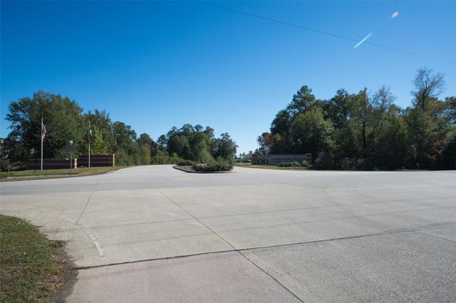 10023 Airport Road, Conroe, TX 77303