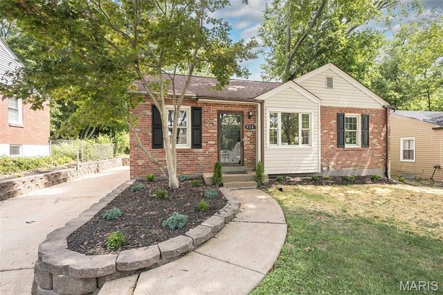 718 Crompton Court, Crestwood, MO 63126