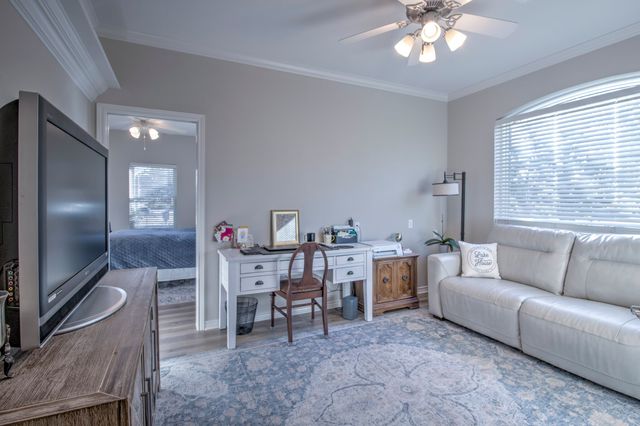 1321 Kiowa Drive E, Lake Kiowa, TX 76240