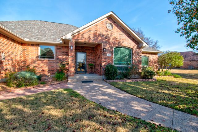 1321 Kiowa Drive E, Lake Kiowa, TX 76240
