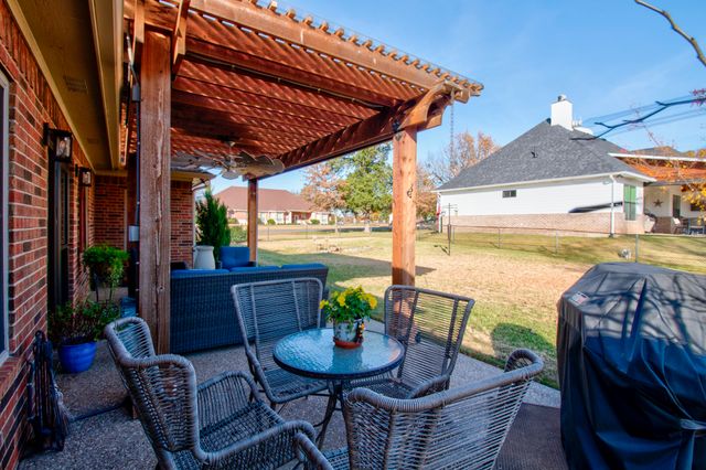 1321 Kiowa Drive E, Lake Kiowa, TX 76240