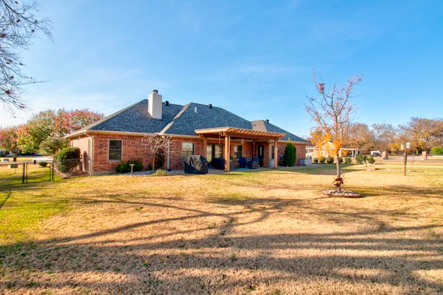 1321 Kiowa Drive E, Lake Kiowa, TX 76240