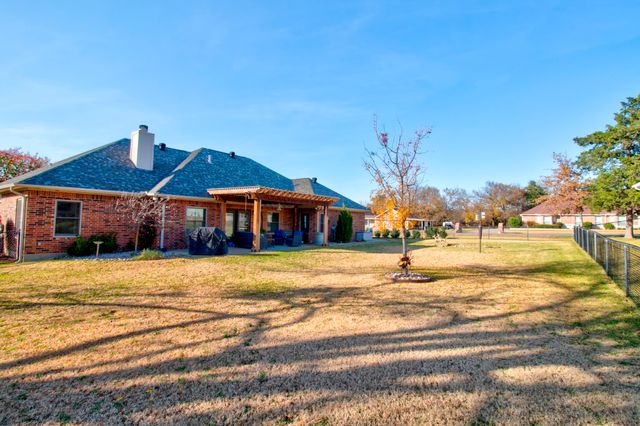 1321 Kiowa Drive E, Lake Kiowa, TX 76240