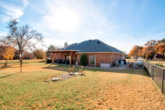 1321 Kiowa Drive E, Lake Kiowa, TX 76240