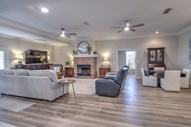 1321 Kiowa Drive E, Lake Kiowa, TX 76240