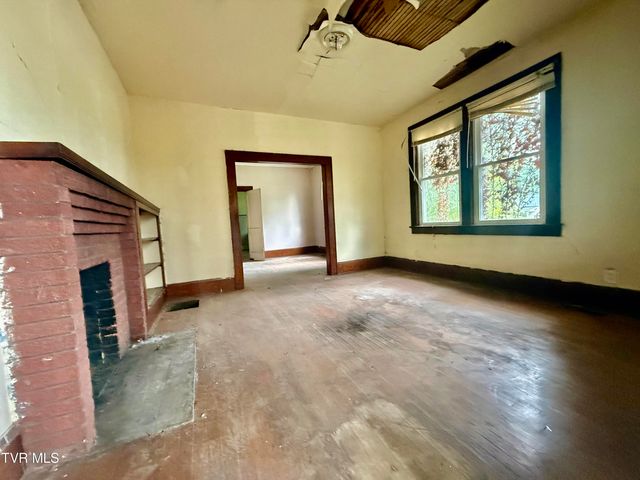 322 Parks Worley, Bluff City, TN 37618