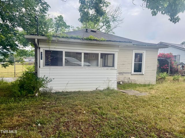 322 Parks Worley, Bluff City, TN 37618