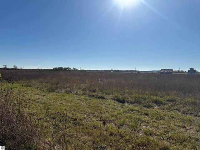 11700 N 11 Road, Buckley, MI 49620