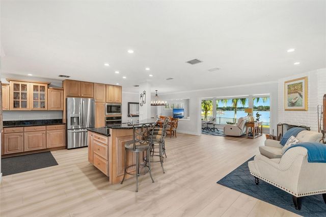 185 BIRCHWOOD DRIVE, Maitland, FL 32751