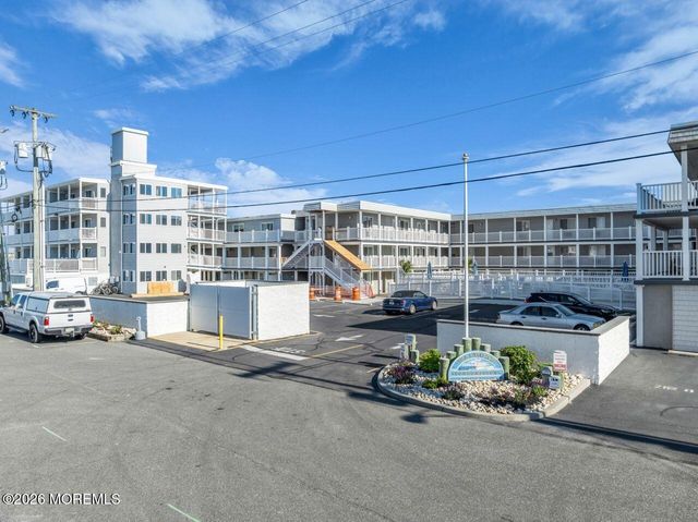 1 2nd Avenue 17, Ortley Beach, NJ 08751