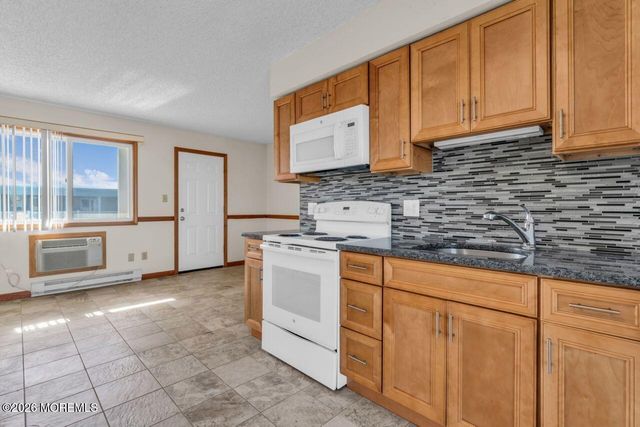 1 2nd Avenue 17, Ortley Beach, NJ 08751