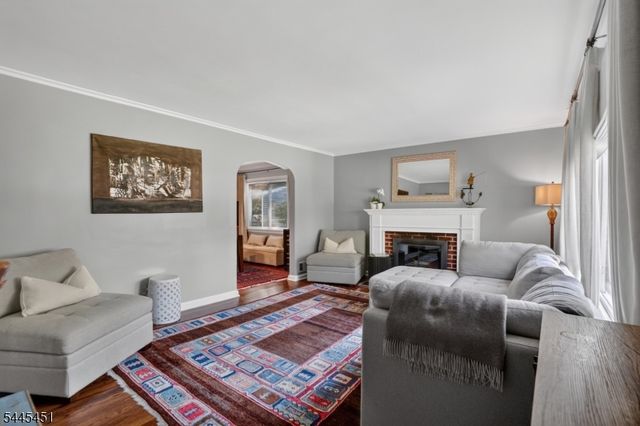 28 Kew Dr, Springfield Twp., NJ 07081