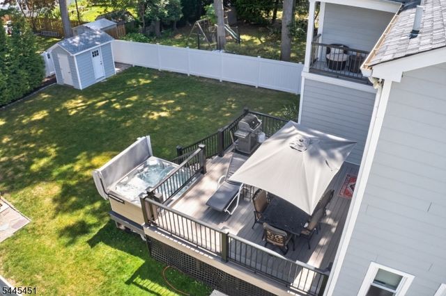 28 Kew Dr, Springfield Twp., NJ 07081