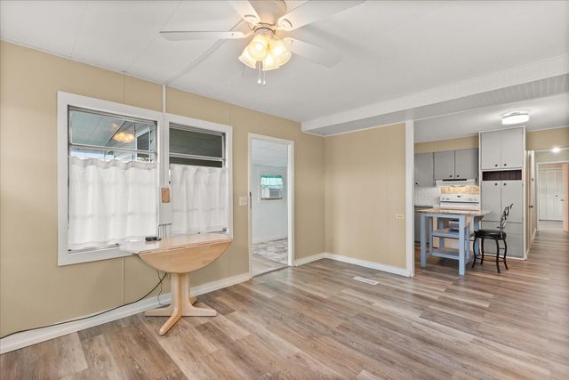 465 MARINA LANE, Tavares, FL 32778