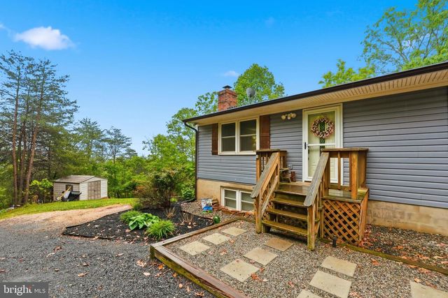 2718 JACKSON DR, Haymarket, VA 20169