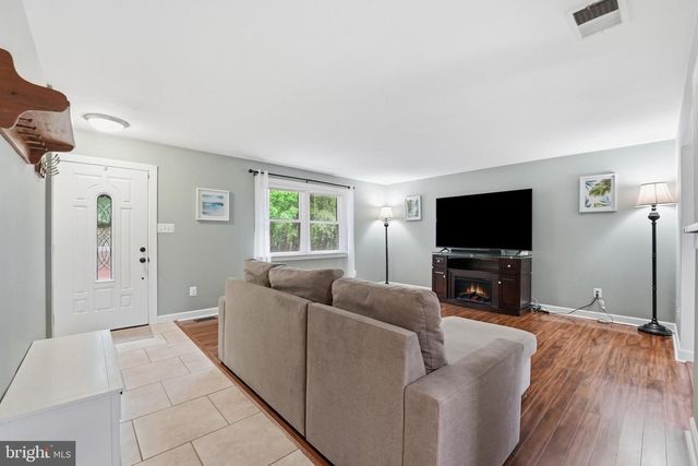 2718 JACKSON DR, Haymarket, VA 20169