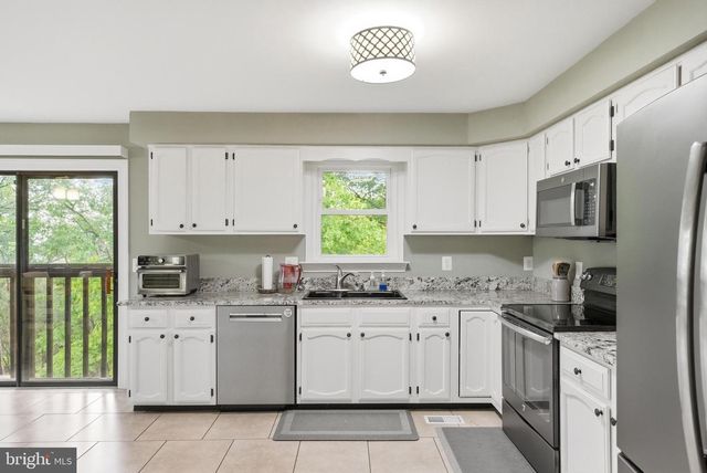 2718 JACKSON DR, Haymarket, VA 20169
