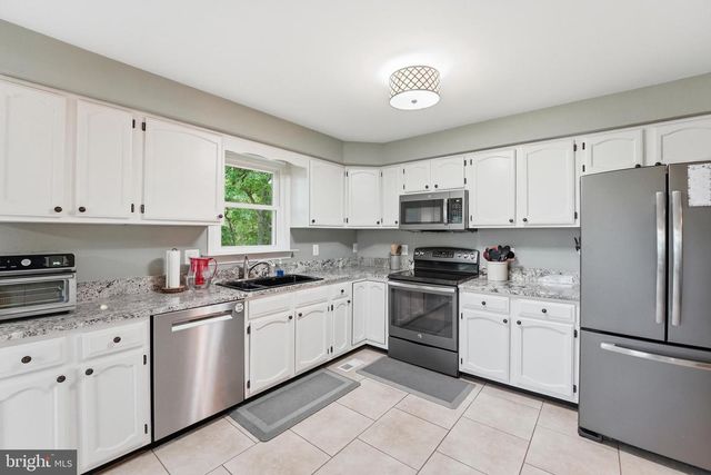 2718 JACKSON DR, Haymarket, VA 20169