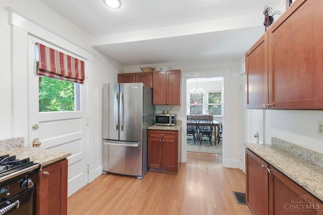878 Tweed Avenue, Cincinnati, OH 45226