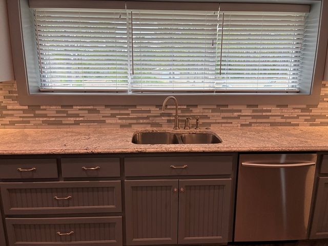 300 E County Rd 32 E, Headland, AL 36345