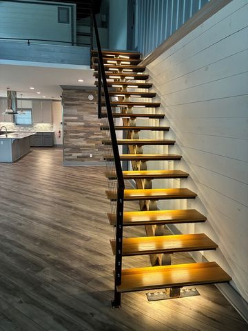 300 E County Rd 32 E, Headland, AL 36345