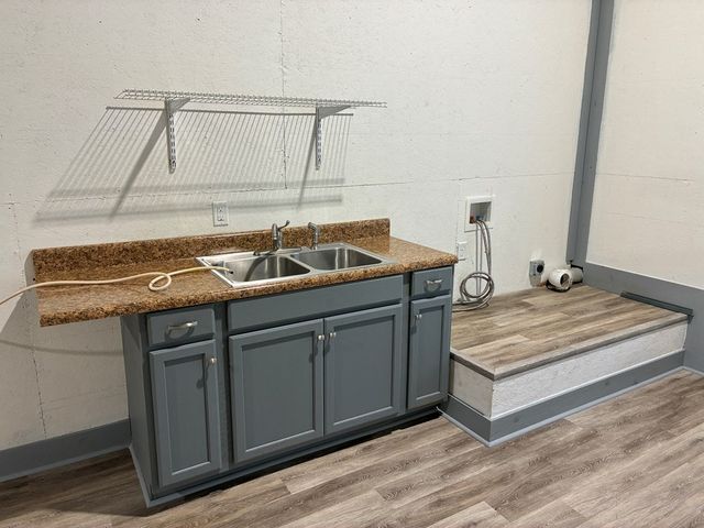 300 E County Rd 32 E, Headland, AL 36345