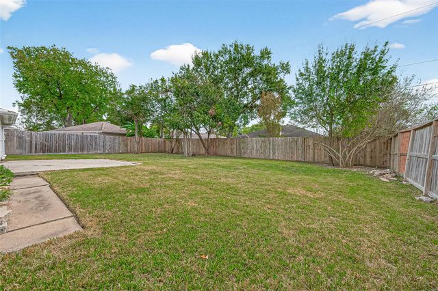 10823 Sandstone Street, Houston, TX 77072