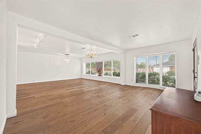 10823 Sandstone Street, Houston, TX 77072