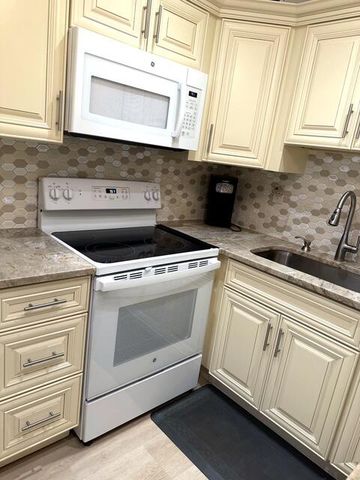 178 FLANDERS D Drive 178, Delray Beach, FL 33484