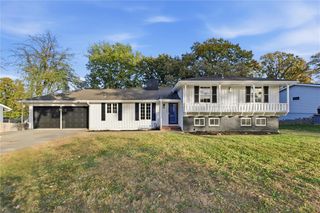 3209 S Norton Avenue, Independence, MO 64052