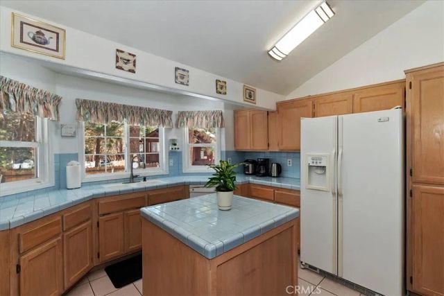 737 E Mountain View, Big Bear City, CA 92314