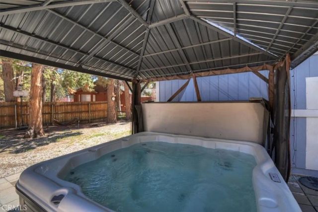 737 E Mountain View, Big Bear City, CA 92314