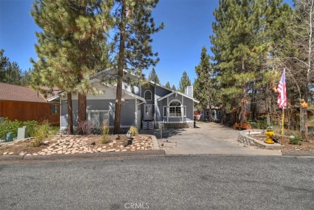 737 E Mountain View, Big Bear City, CA 92314